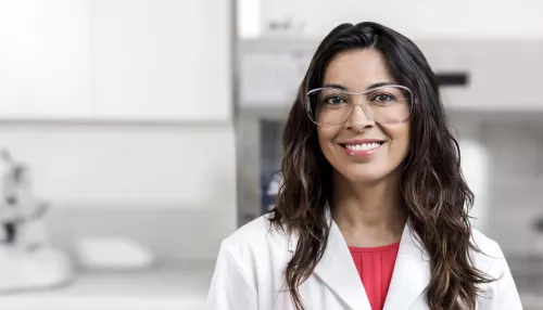 Woman scientist in lab
